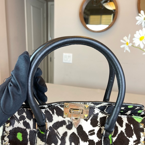 Authentic Valentino Animal Print Tote Bag Black Green Leather Large - Picture 11 of 15